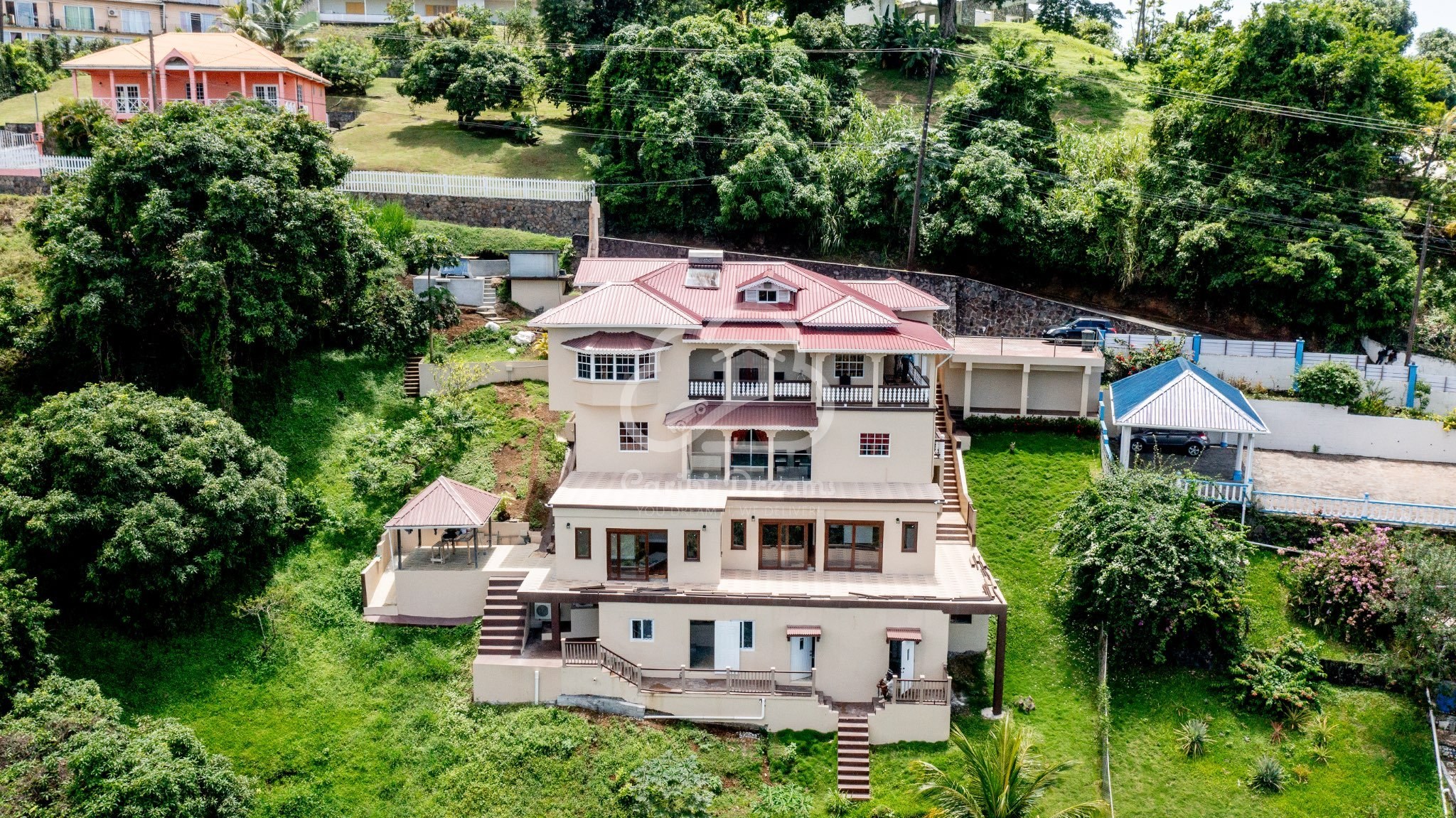 Luxury apartment in Queens Drive